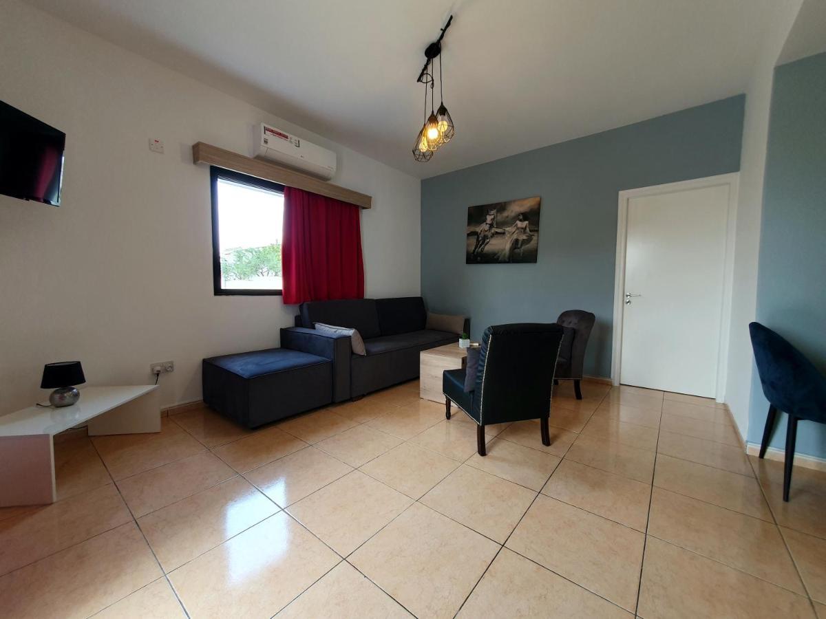 Valentina Apartments Paphos 外观 照片