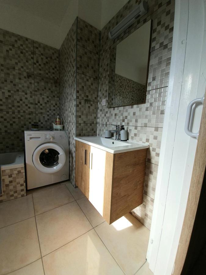 Valentina Apartments Paphos 外观 照片